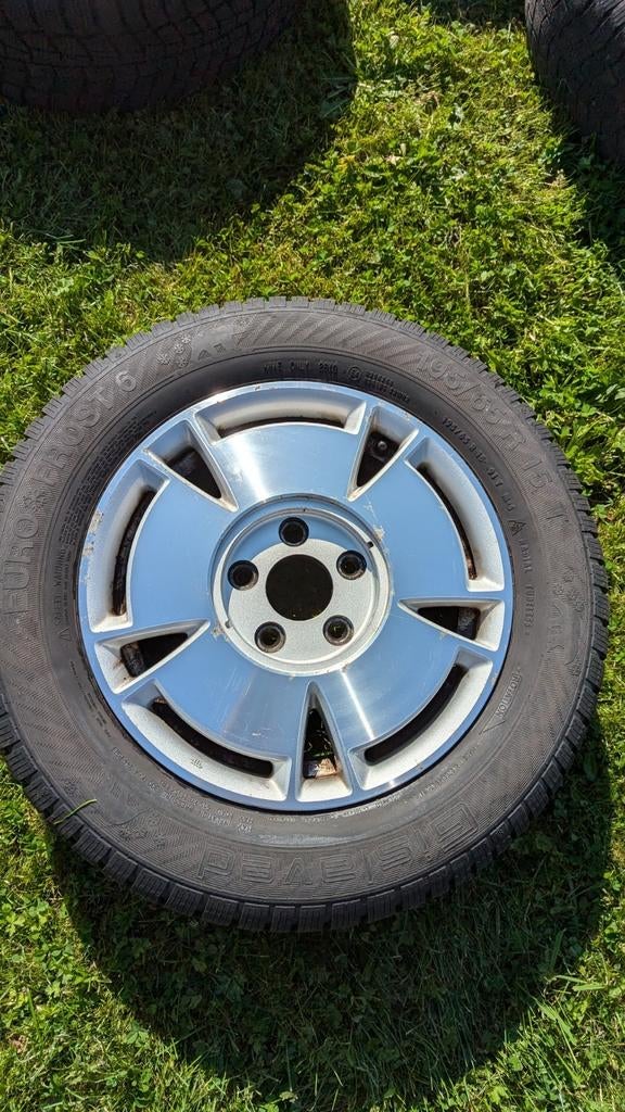 4 jantes  et/ ou 4 pneus hiver Gislaved 195/65R15 91T, Enlèvement, Utilisé