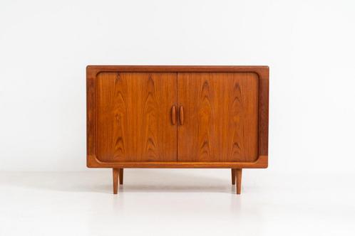 Vintage Svend Dyrlund dressoir met jaloeziedeuren, Antiquités & Art, Antiquités | Meubles | Armoires, Enlèvement ou Envoi