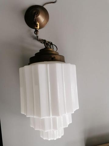 Originele Art Deco hanglamp – opaline glas & koper  beschikbaar voor biedingen