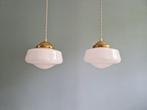 Paar Art Deco hangers in kegelvormig wit opaline, Antiek en Kunst, Antiek | Verlichting, Ophalen of Verzenden