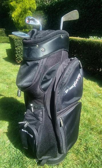 GOLFTAS beschikbaar voor biedingen