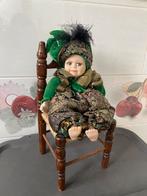 Poupée vénitienne sur chaise, Collections, Enlèvement ou Envoi, Comme neuf, Poupée