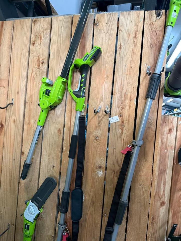 Complete set accu tuinmateriaal 24v greenworks, Tuin en Terras, Heggenscharen, Zo goed als nieuw, Accu, Ophalen