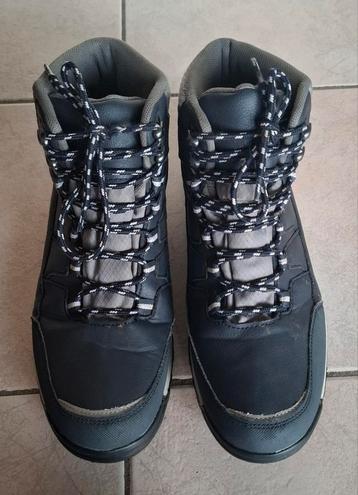 Grijze wandelschoenen maat 42 beschikbaar voor biedingen