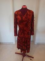 élégante robe en velours, jupe à plis et boutons bijoux. T44, Vêtements | Femmes, Robes, Taille 42/44 (L), Enlèvement ou Envoi