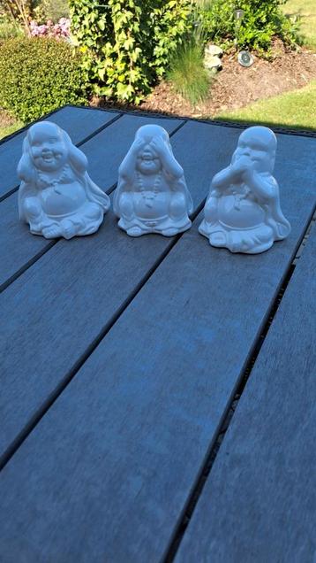 Buddhabeeldjes beschikbaar voor biedingen