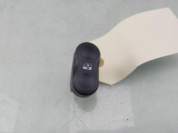RAAMSCHAKELAAR Dacia Sandero I (BS) (|E30607|8200602227|) beschikbaar voor biedingen