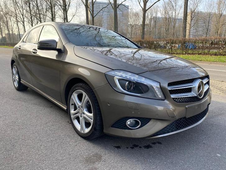 Mercedes class A 180cdi 92000km 12/14 full service Mercedes, Autos, Mercedes-Benz, Particulier, Achat, Classe A, ABS, Phares directionnels