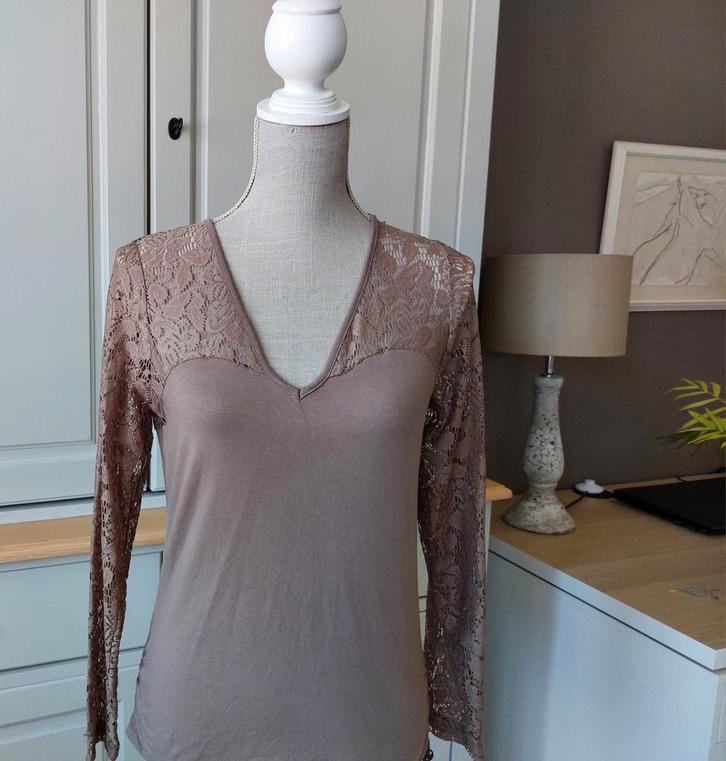 Super mooie T-Shirt - pulleke met lange mouwen. Lola & Liza, Kleding | Dames, T-shirts, Nieuw, Maat 42/44 (L), Bruin, Lange mouw