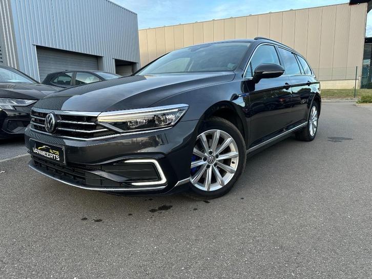 Vw Passat GTE, plug-in hybride, CARPLAY/ CAMERA 360/ KEYLESS, Auto's, Volkswagen, Bedrijf, Te koop, Passat, 360° camera, ABS, Achteruitrijcamera