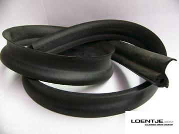 Motorkaprubber BMW 02-serie E6/ E10/ 114 ('74-'77) nieuw beschikbaar voor biedingen