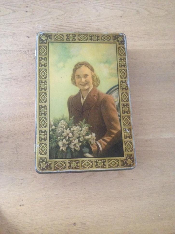 Charlotte Van Luxemburg koekenblik, oud blik, Verzamelen, Koningshuis en Royalty, Gebruikt, Ophalen of Verzenden