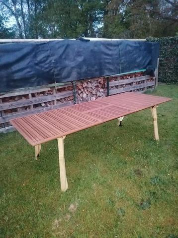 Tuintafel Nice Garden Plus nieuw.198 of 248 cm uitschuifbaar