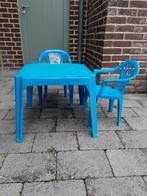 Tafeltje en 2 stoeltjes in plastic, Ophalen, Gebruikt