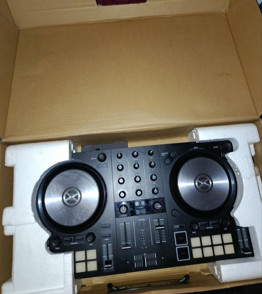 Traktor S2 MK3 DJ-controller — perfecte staat — plug & play, Ophalen of Verzenden