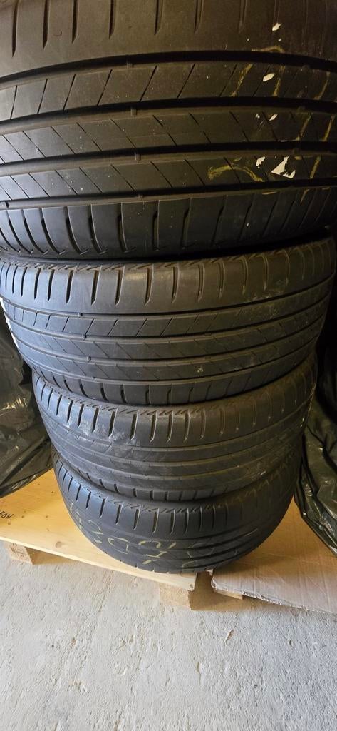 Premium Zomerbanden Bridgestone  235/55R18 zeer goede staat, Ophalen, Zomerbanden