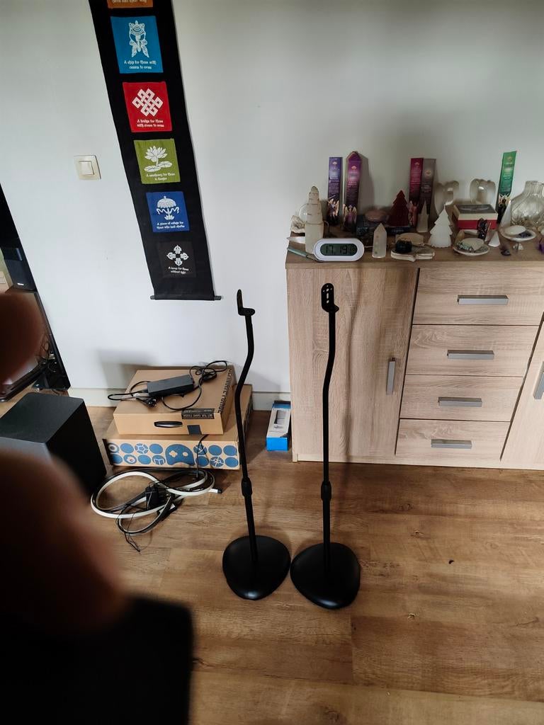 Luidsprekers staanders, Ophalen