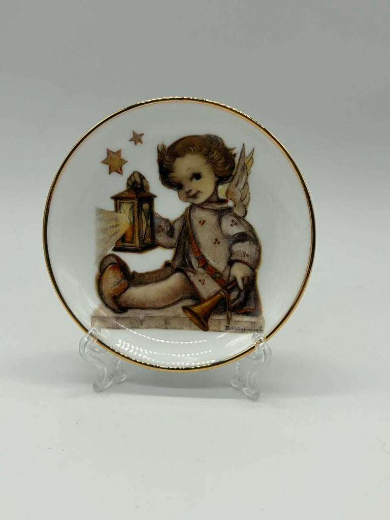 Hummel /Goebel bordje + voetje, Antiek en Kunst, Antiek | Porselein, Ophalen