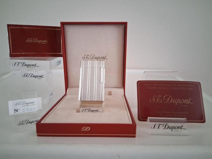 Ensemble complet de briquet Dupont L1 argenté (nouveau)., Collections, Articles de fumeurs, Briquets & Boîtes d'allumettes, Briquet