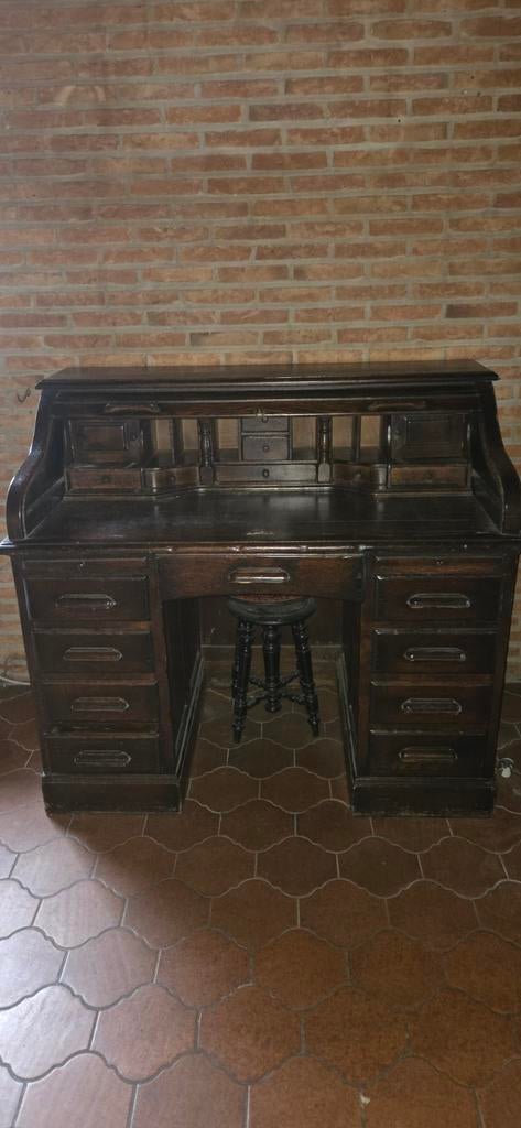 Bureau, Ophalen