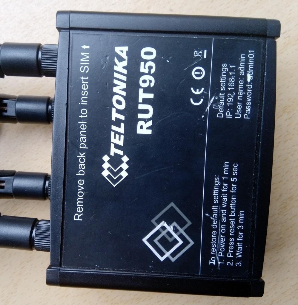 Teltonika RUT 950, Computers en Software, Routers en Modems, Ophalen of Verzenden, Router, Teltonika