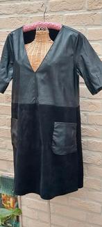 Kleedje 50cm van oksel tot oksel amelie amelie lederlook en, Vêtements | Femmes, Robes, Taille 42/44 (L), Enlèvement ou Envoi