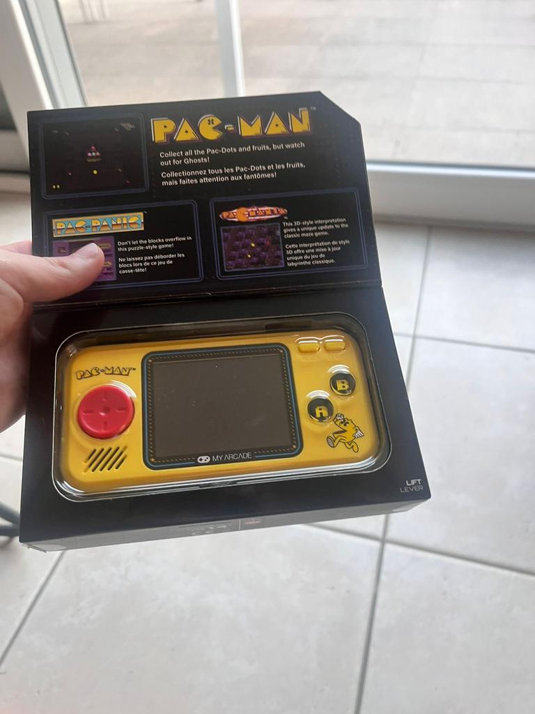 Pac-Man My Arcade Pocket player, Ophalen of Verzenden, Zo goed als nieuw
