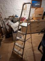 Escabelle / escabeau, Pliable ou rétractable/escamotable, Moins de 2 mètres, Comme neuf, Échelle