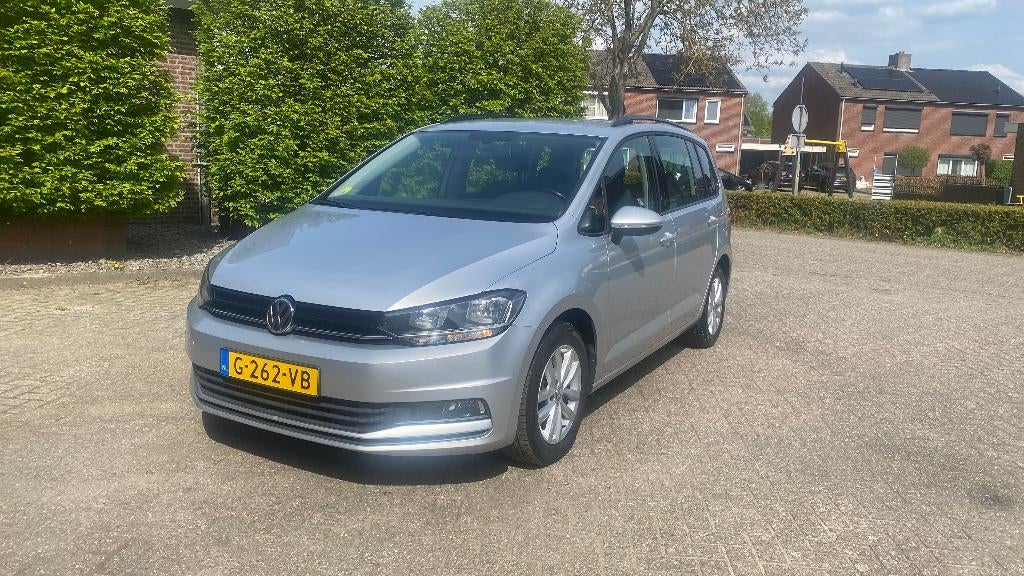 Volkswagen Touran, 1.6 TDI SCR Comfortline 7p, Auto's, Volkswagen, Bedrijf, Touran, ABS, Diesel, Euro 6, 4 deurs, Automaat, Zilver of Grijs