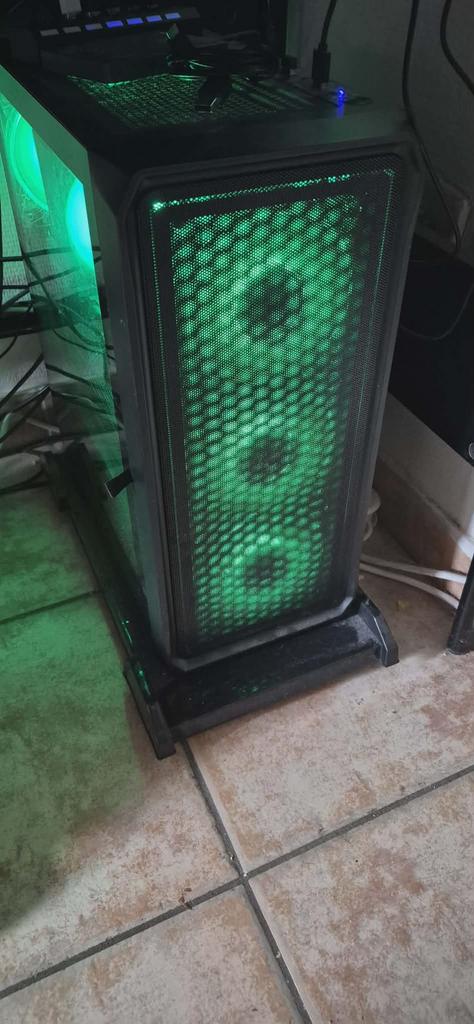 Tour Gaming, Informatique & Logiciels, Ordinateurs de bureau, Enlèvement, Comme neuf, Gaming