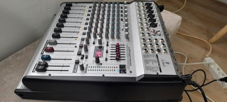 Behringer Europower PMX1000, Musique & Instruments, Amplis | Clavier, Moniteur & Sono, Enlèvement