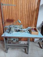Naaimachine en overlok, Antiquités & Art, Antiquités | Machines à coudre, Enlèvement