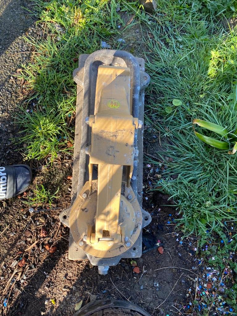 Pompe de prairie pour bovins, Enlèvement, Comme neuf