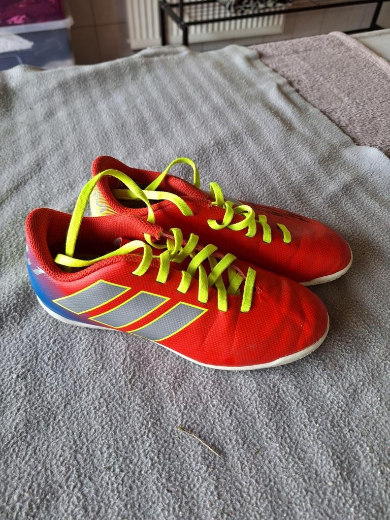 Chaussures de football en salle Taille 34, Sports & Fitness, Enlèvement ou Envoi