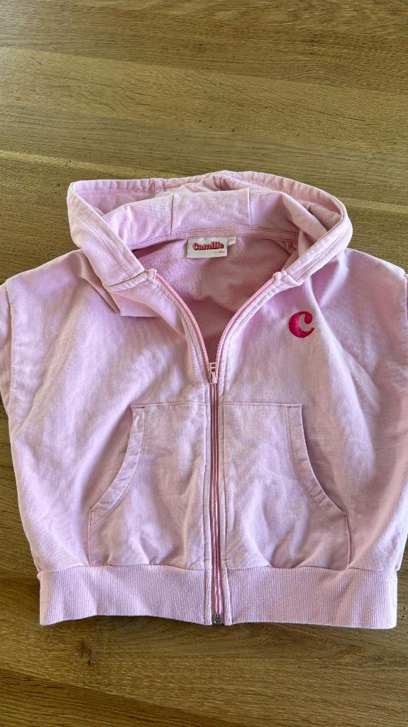 Camille vest 10 j, Kinderen en Baby's, Kinderkleding | Maat 140, Meisje, Trui of Vest, Ophalen of Verzenden, Zo goed als nieuw