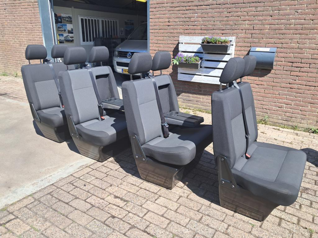 Gezocht Stoel | ruilen bijrijdersbank + 100,-  | VW T5 - T6, Auto-onderdelen, Ophalen, Gebruikt, Volkswagen, Berliner Ring 2, 38440 Wolfsburg, Duitsland