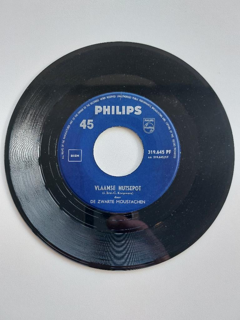 De Zwarte Moustachen - Vlaamse Hutsepot (1962-Rock & Roll), Originele persing, Ophalen of Verzenden, Nederlandstalig, Single