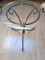 Petite Table en verre fer forger, Maison & Meubles, Enlèvement, Comme neuf, Verre