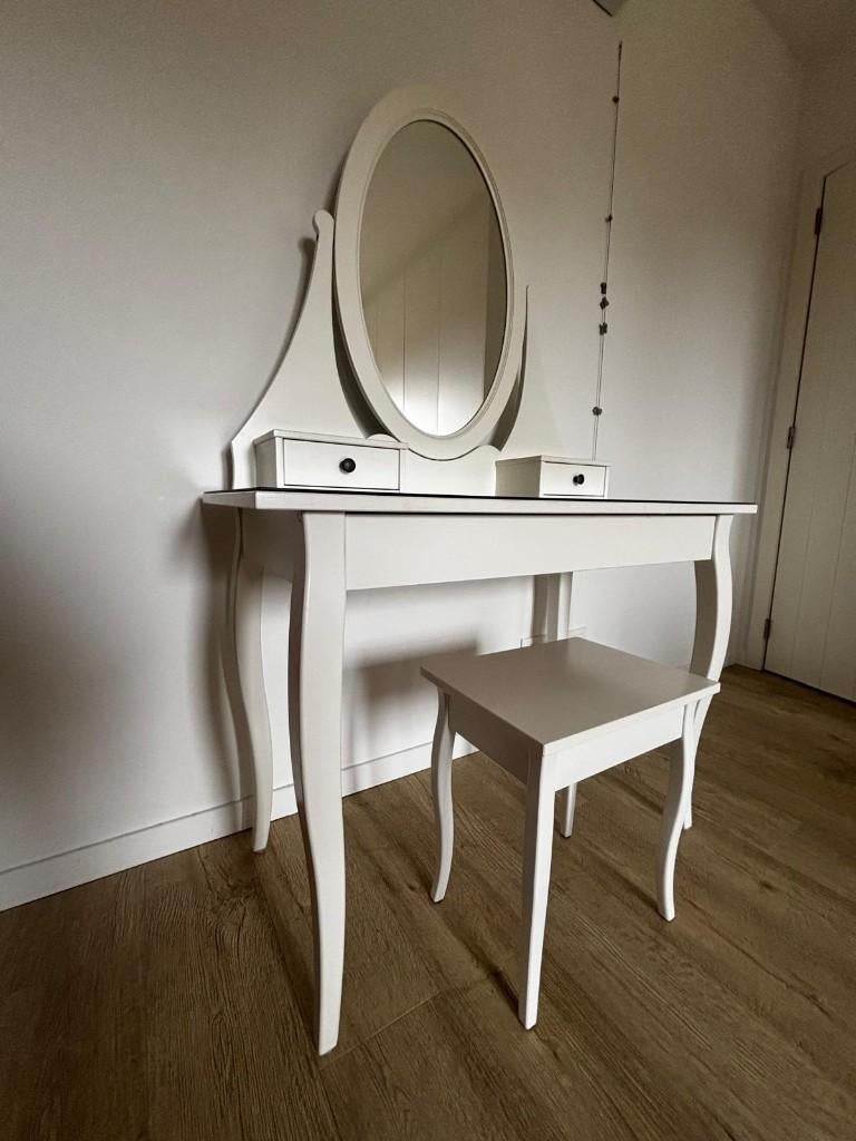 Ikea Hemnes Toilettafel met spiegel en stoel, Ophalen, Gebruikt, Hout