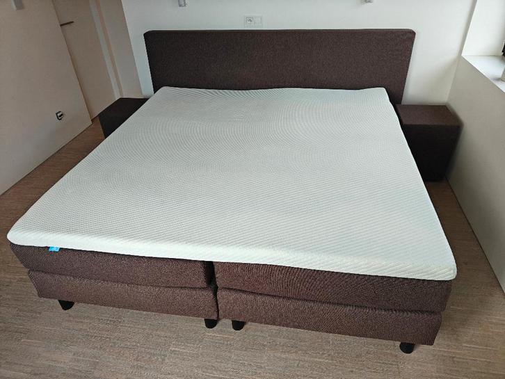 Luxe boxspring 2x2 meter, Huis en Inrichting, Slaapkamer | Boxsprings, Gebruikt, Overige maten, 200 cm, Tweepersoons, Ophalen