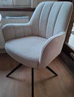 Eetstoelen (draaibaar), Ophalen