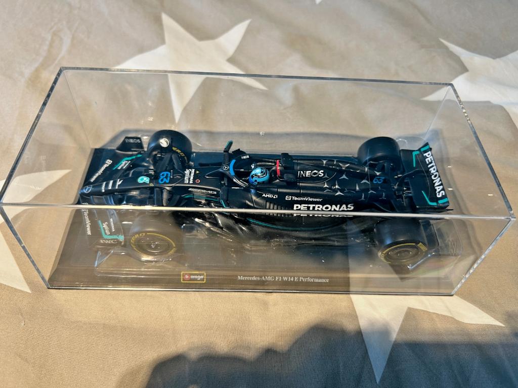 1/24 Mercedes F1 W14, George Russell, 2023, Burago 18-28028R, Ophalen of Verzenden, Nieuw, Auto, Burago