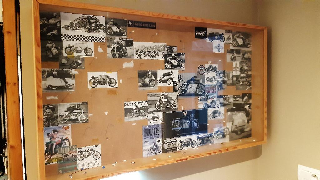 Vitrine, Maison & Meubles, Armoires | Vitrines, Enlèvement, Comme neuf, Verre