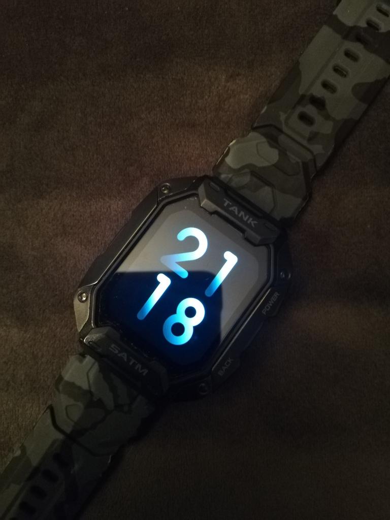 Belle montre connectée Kospet Tank M1 comme neuve, Bijoux, Sacs & Beauté, Enlèvement ou Envoi, La vitesse, Comme neuf, Kospet