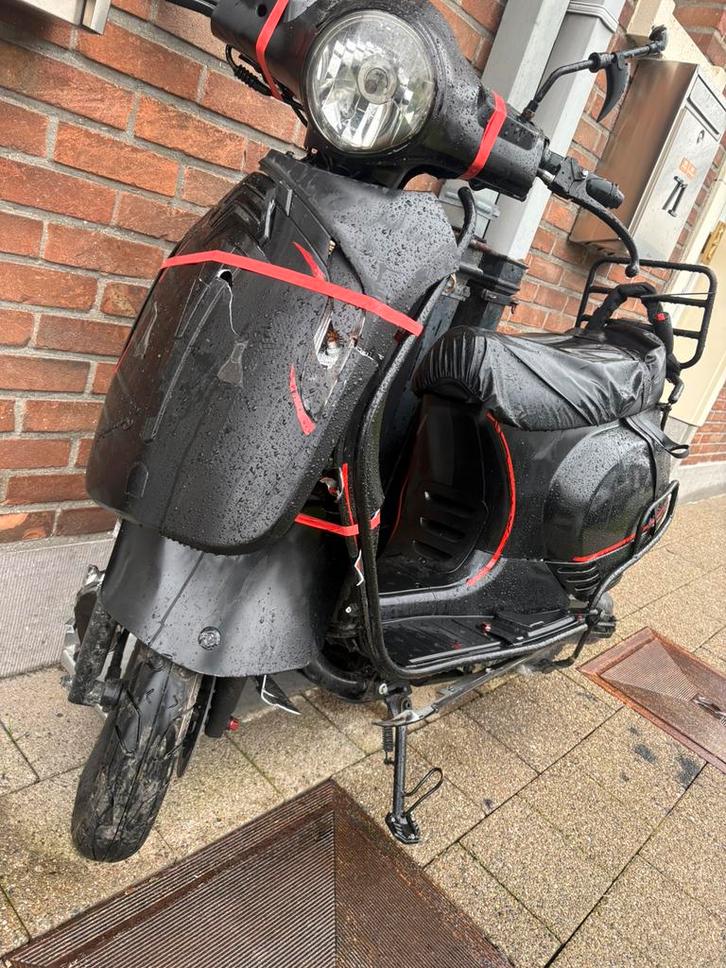 Édition spéciale Souris Sourine, Vélos & Vélomoteurs, Vélomoteurs & Scooters bridés, Comme neuf, Autres marques, Enlèvement