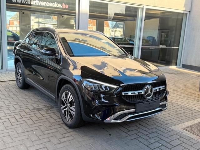 GLA 180 Automaat/2024/FaceLift model, Auto's, Mercedes-Benz, Bedrijf, Te koop, GLA, ABS, Achteruitrijcamera, Adaptieve lichten