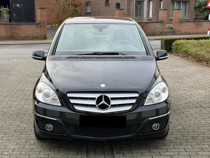 Mercedes B 180 automatique 136 000 km, Autos, Mercedes-Benz, Particulier, Classe B, ABS, Airbags, Air conditionné, Alarme, Bluetooth