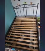 Ijzer bed, Huis en Inrichting, Ophalen, Zo goed als nieuw