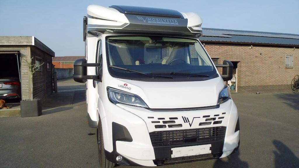 Mobilvetta P86 op Fiat 180 pk 8traps-automaat Full option, Siège de train, Autres marques, Roue de secours, Toilette à cassette