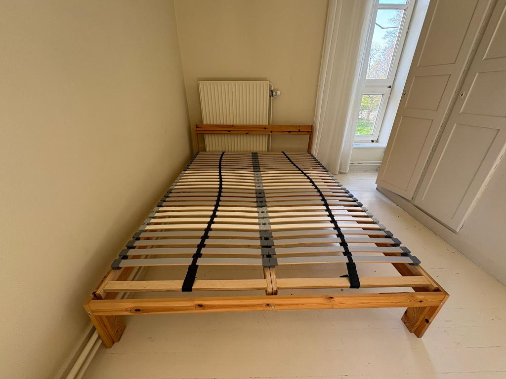 Dubbel bed + lattenbodem, Ophalen, Bruin, 200 cm, 160 cm
